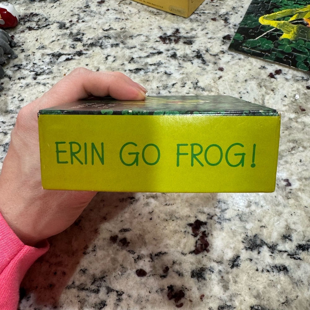 JIM HENSON HALLMARK CARDS 1981 KERMIT THE FROG ERIN GO FROG  7” PUZZLE - Picture 4 of 5